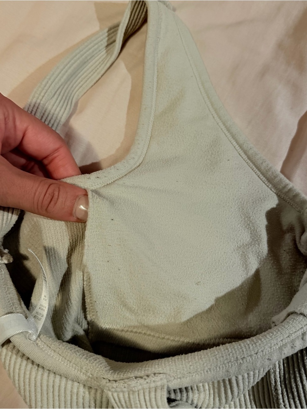 Off White Ribbed V-Neck Tank Top - Picture 5 of 5